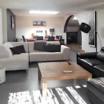 Charmante A Avec Piscine Privee Et Jardin Βίλα *