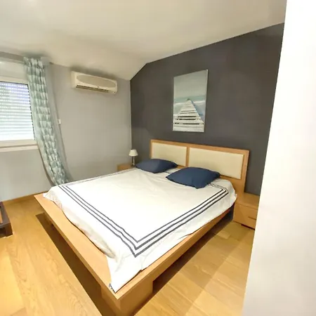 Charmante A Avec Piscine Privee Et Jardin וילה