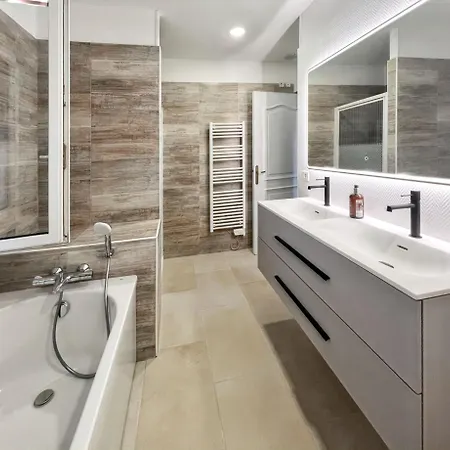 Charmante A Avec Piscine Privee Et Jardin וילה *