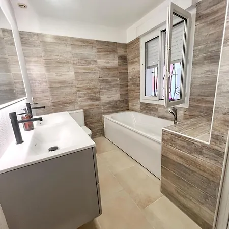 Charmante A Avec Piscine Privee Et Jardin וילה
