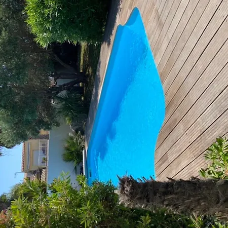 Villa De 3 A A 200 M De La Avec Piscine Privee Et Terrasse Amenagee