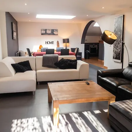 Villa De 3 A A 200 M De La Avec Piscine Privee Et Terrasse Amenagee