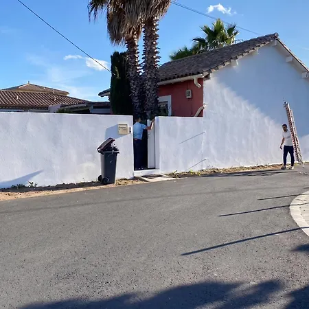 De 3 A A 200 M De La Avec Piscine Privee Et Terrasse Amenagee * Agde