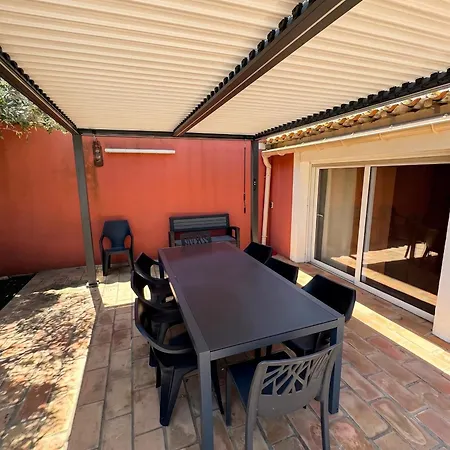De 3 A A 200 M De La Avec Piscine Privee Et Terrasse Amenagee Villa Agde