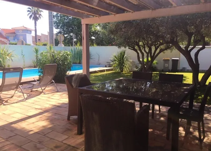 Charmante A Avec Piscine Privee Et Jardin ヴィラ