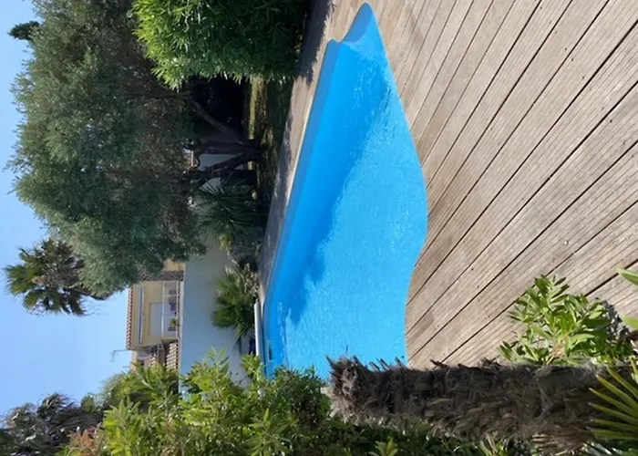 ヴィラ Charmante A Avec Piscine Privee Et Jardin