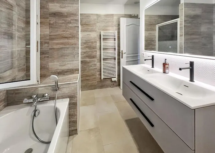 Charmante A Avec Piscine Privee Et Jardin ヴィラ *